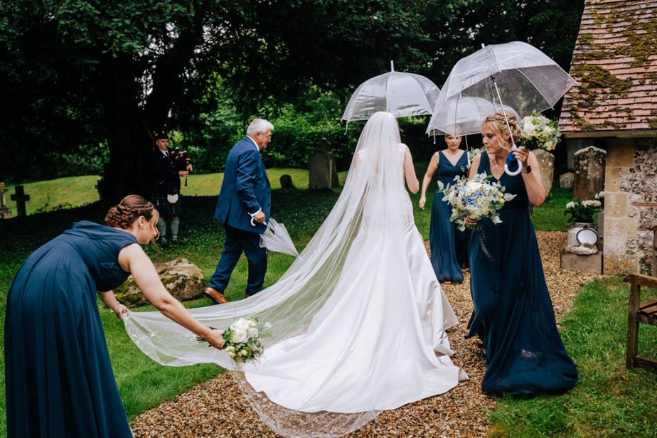 Combe Manor Barn Wedding Photography | Berkshire Wedding Photographer